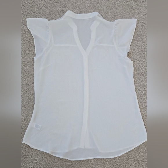 Express White Flutter Sleeve Button Down Blouse Size Medium - Picture 9 of 9